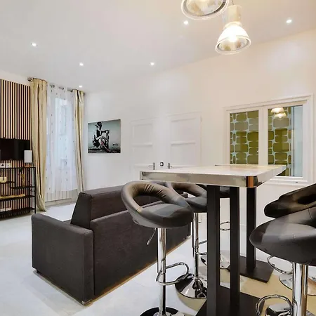 Familial Cosy A 3 Proche Marais Appartamento Parigi