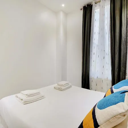 Familial Cosy A 3 Proche Marais Appartamento
