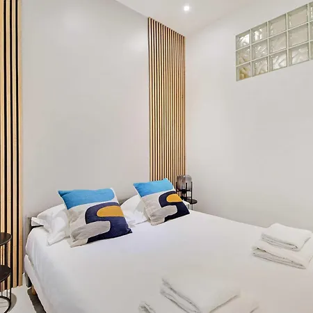 Familial Cosy A 3 Proche Marais Appartamento Parigi