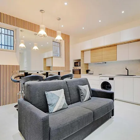 Familial Cosy A 3 Proche Marais Apartment Paris